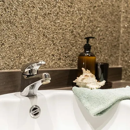 شقة Sub In أوستيند